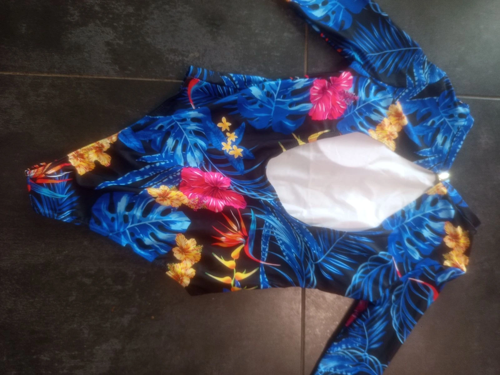 Swimsuit size L with long sleeves and backless – photo 7